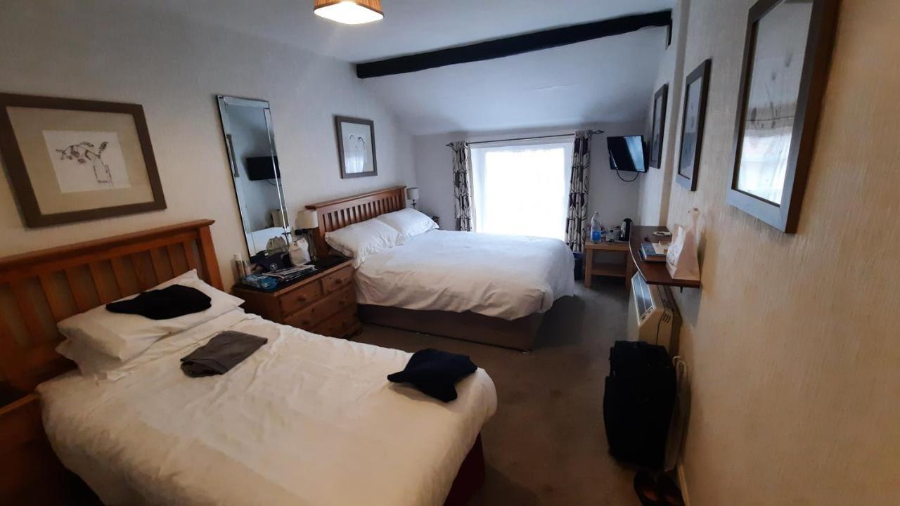 Kings Arms Hotel هوكسهيد المظهر الخارجي الصورة